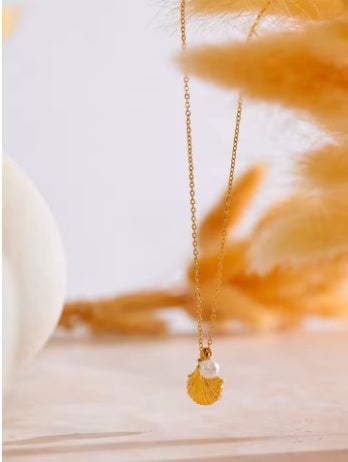 Gold Scallop Necklace