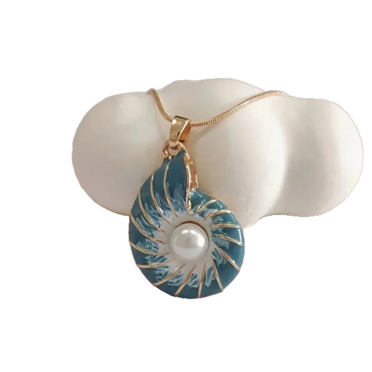Sundial Shell Necklace