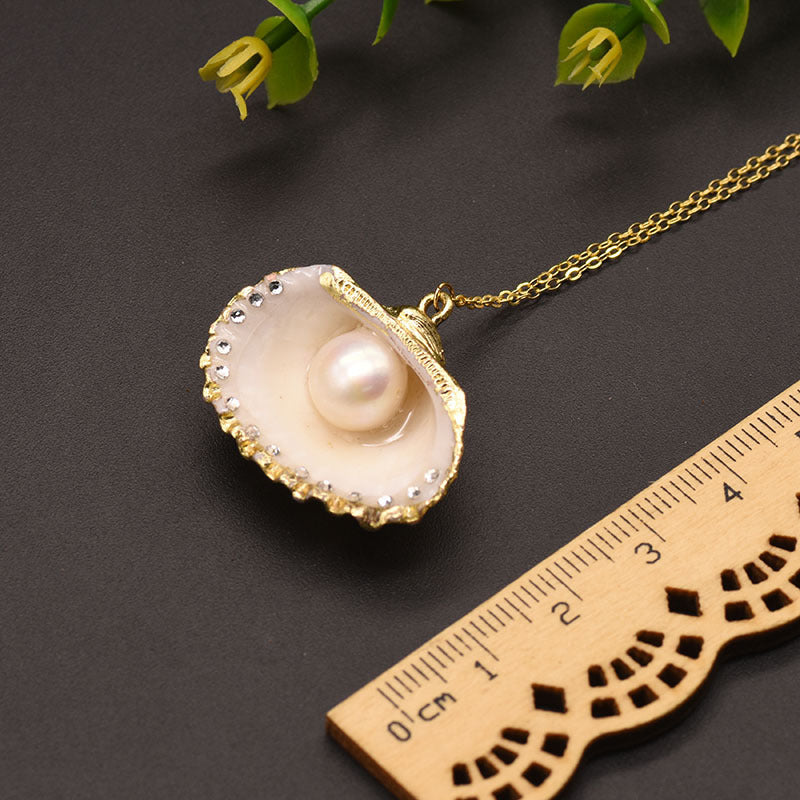 Pearl & Shell Necklace
