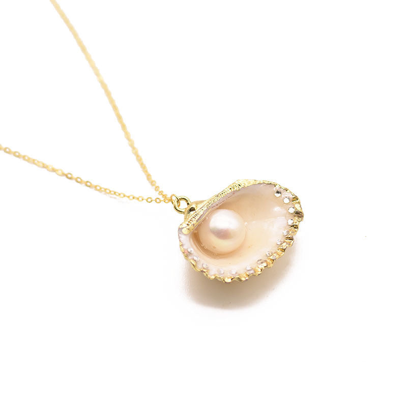 Pearl & Shell Necklace