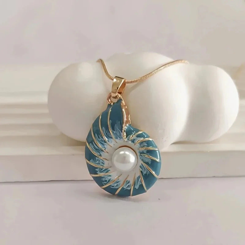 Sundial Shell Necklace